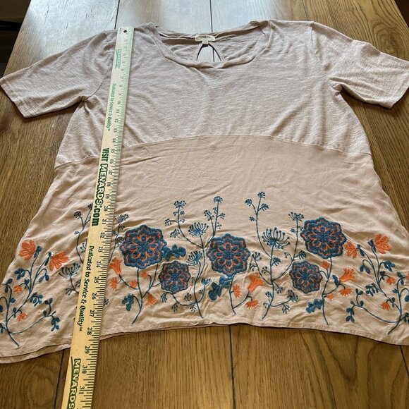 UMGEE Embroidered Floral Top Size Medium Beige/Tan Peasant Boho Festival Cottage - Picture 3 of 9